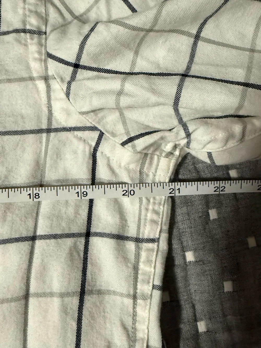 Banana Republic/UntuckWhite Button-Down Shirt with Black & Gray Windowpane Check